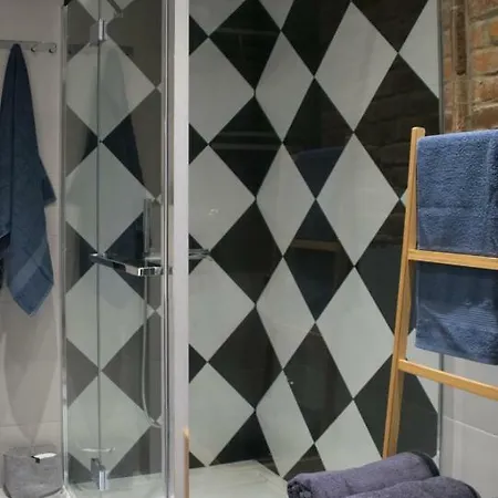 Tukej Na Nikiszu Apartment